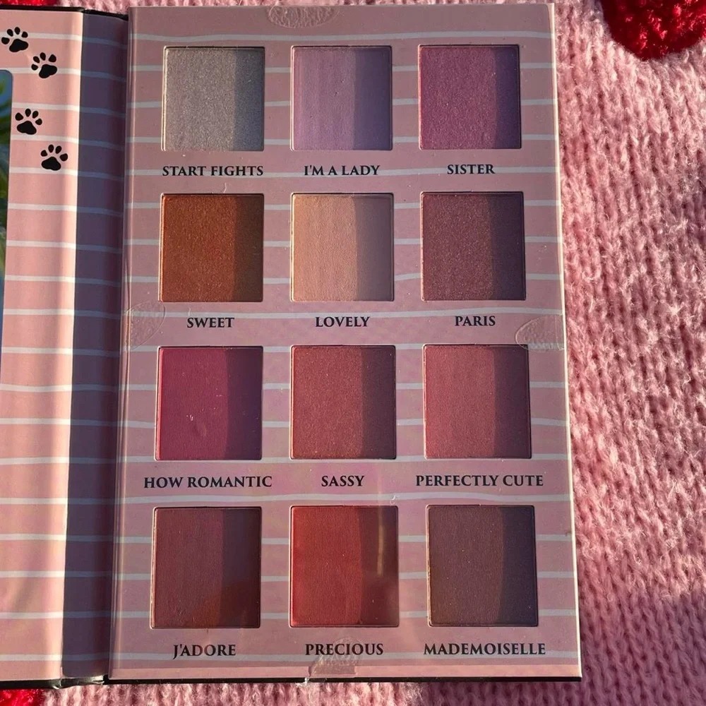 Disney The Aristocats Marie eyeshadow palette